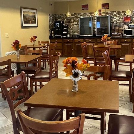 Best Western Plus Hannaford Inn & Suites Kenwood Ngoại thất bức ảnh