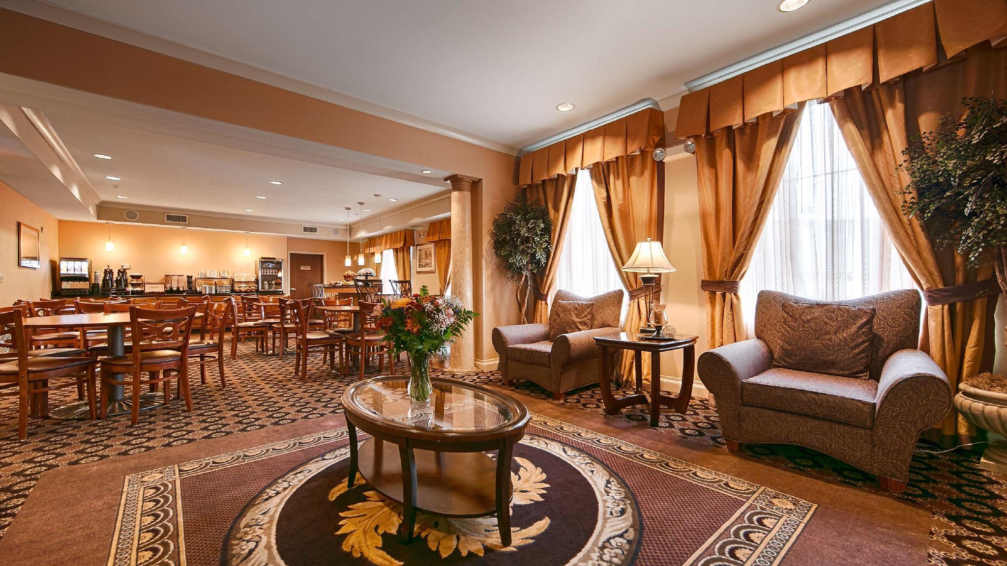 Best Western Plus Hannaford Inn & Suites Kenwood Ngoại thất bức ảnh