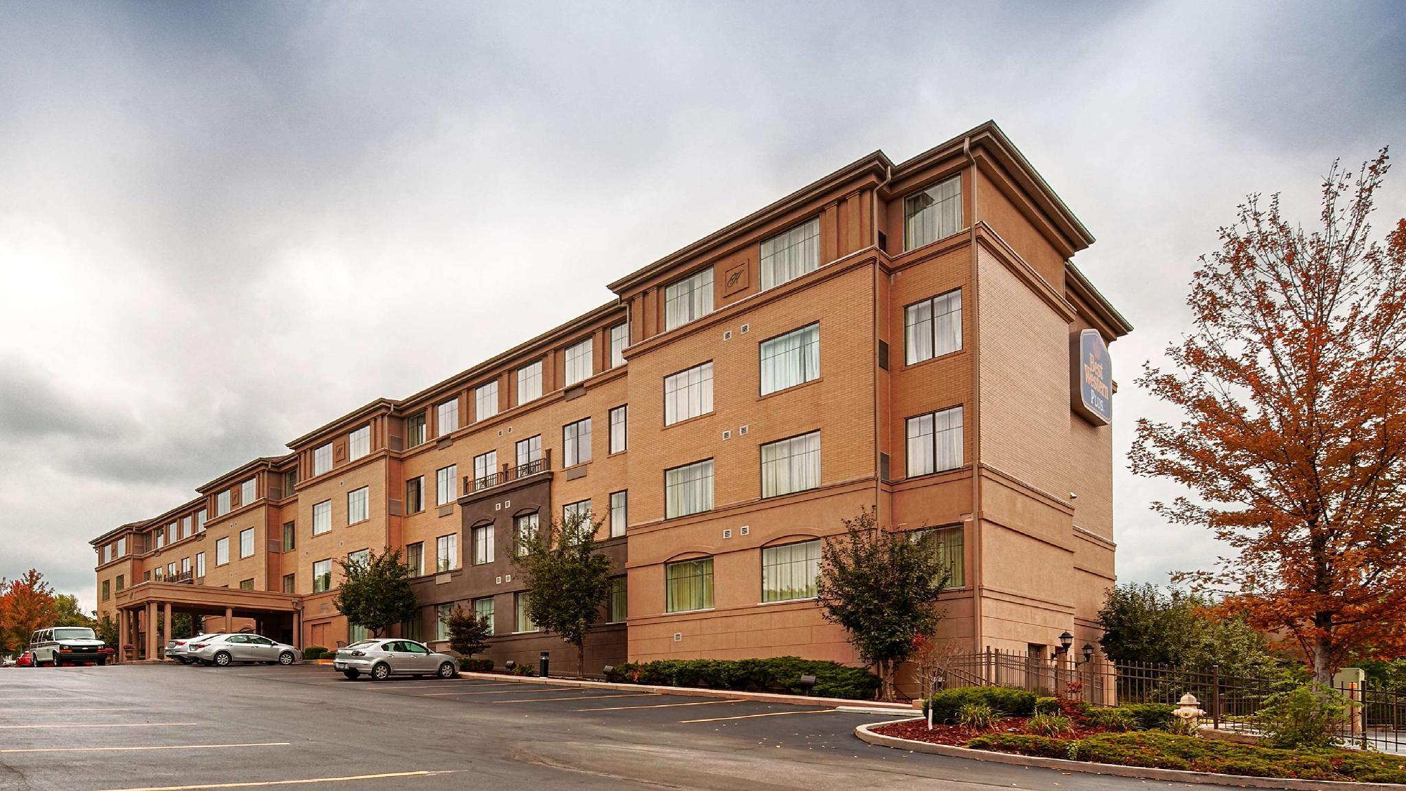 Best Western Plus Hannaford Inn & Suites Kenwood Ngoại thất bức ảnh
