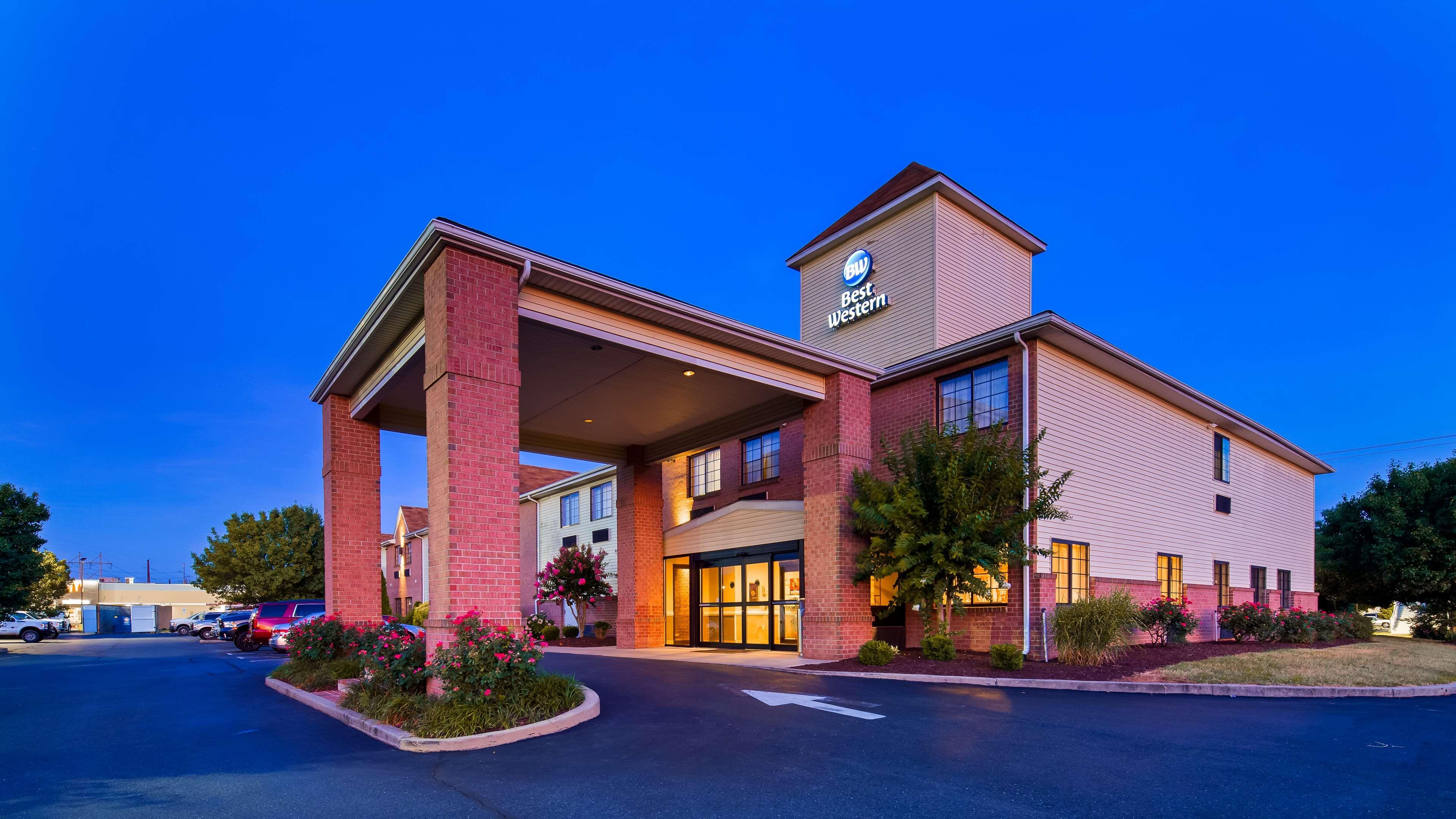 Best Western Plus Hannaford Inn & Suites Kenwood Ngoại thất bức ảnh