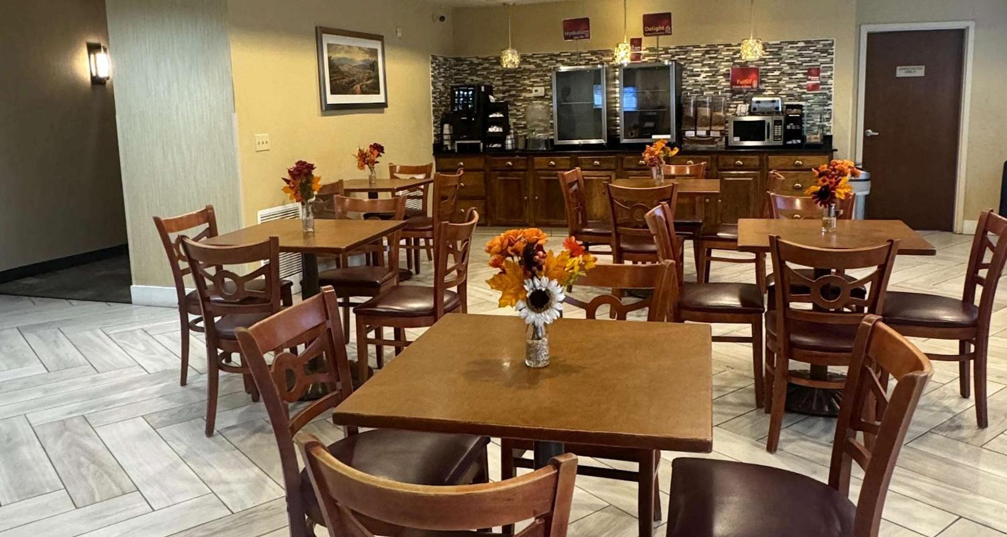 Best Western Plus Hannaford Inn & Suites Kenwood Ngoại thất bức ảnh