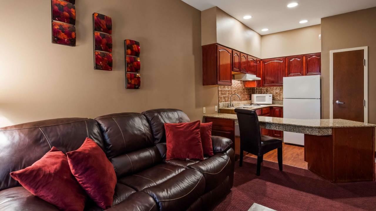Best Western Plus Hannaford Inn & Suites Kenwood Ngoại thất bức ảnh